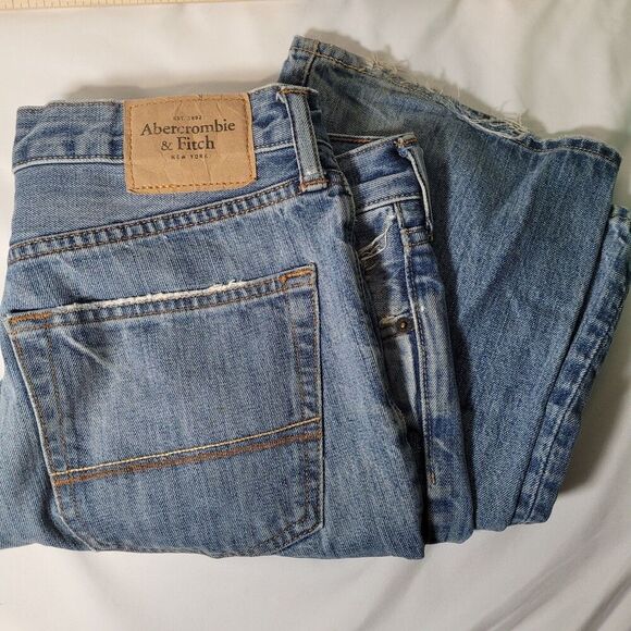 Men's Abercrombie & Fitch The A&F Boot Distressed Button-Fly W32 L30 - Picture 1 of 6